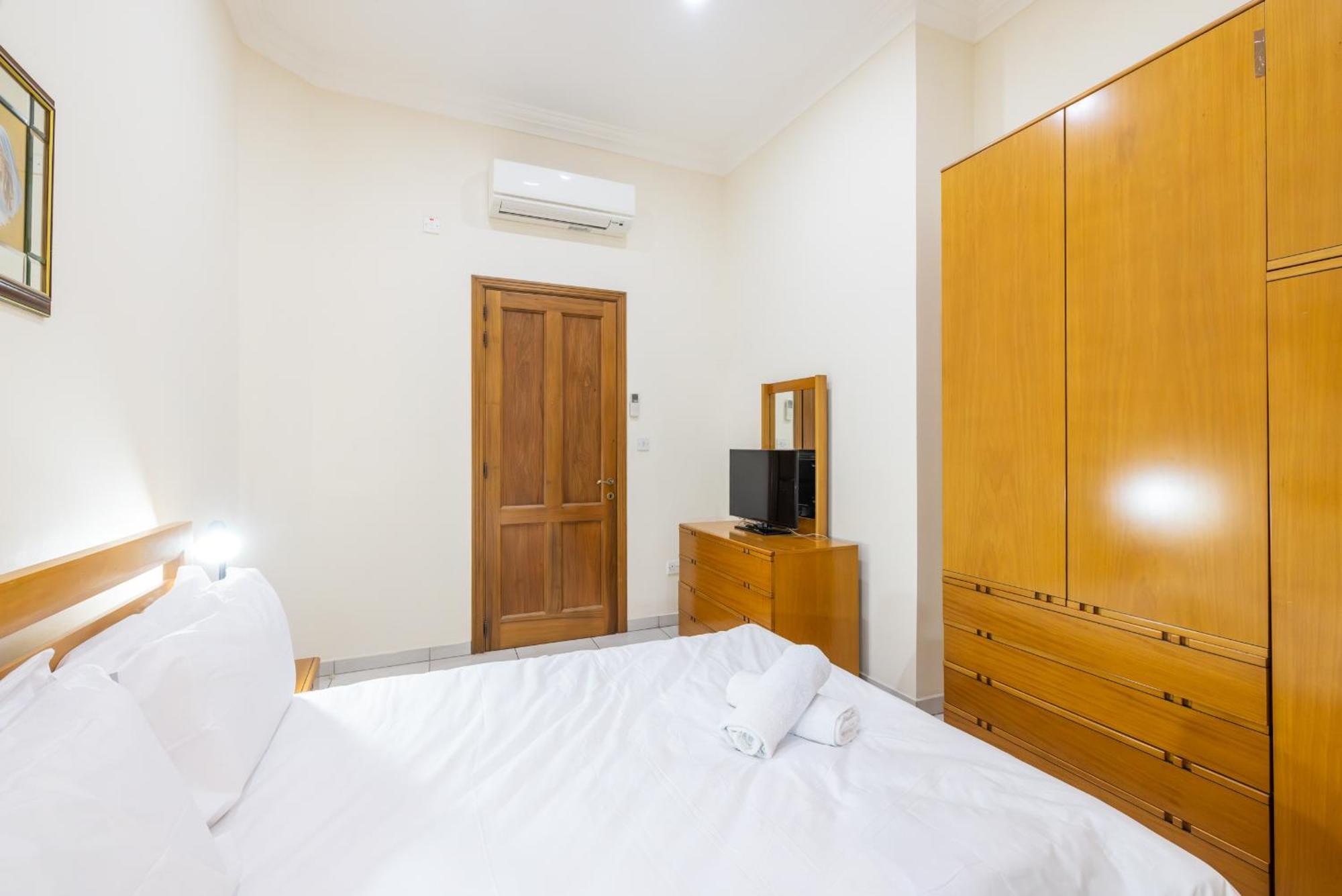 3 Bedroom By Sliema Promenade Luaran gambar